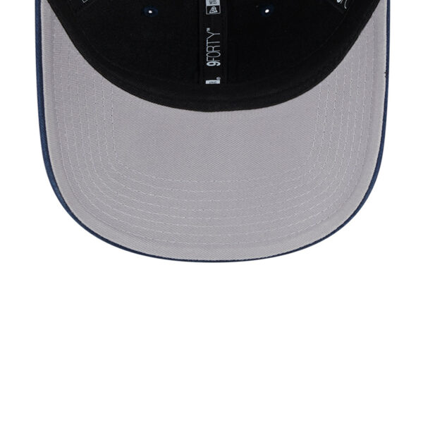 Men's New Era Navy Tennessee Titans Outline 9FORTY Snapback Hat - Image 11