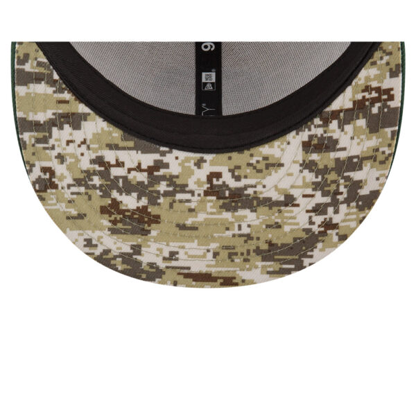 Men's New Era  Stone/Green Green Bay Packers 2023 Salute To Service Low Profile 9FIFTY Snapback Hat - Image 11