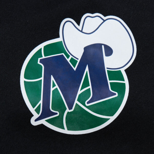 Men's Mitchell & Ness  Black Dallas Mavericks Hardwood Classics Game Time Fleece Pullover Hoodie - Image 13