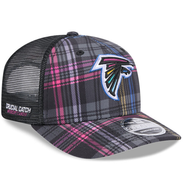 Men's New Era Black Atlanta Falcons 2024 NFL Crucial Catch Plaid 9SEVENTY Trucker Snapback Hat - Image 7
