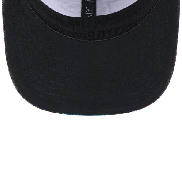 Men's New Era Black Atlanta Falcons 2024 NFL Crucial Catch Plaid 9SEVENTY Trucker Snapback Hat - Image 11