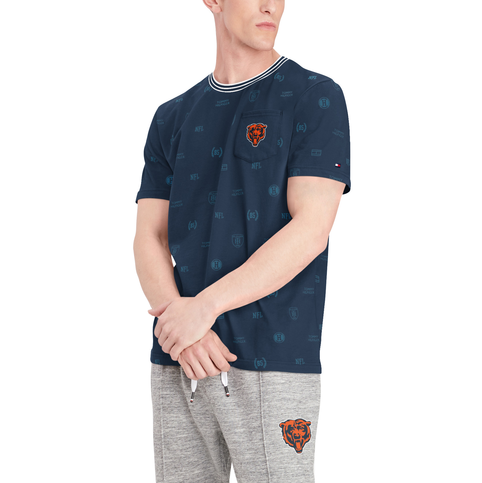 Men's Tommy Hilfiger Navy Chicago Bears Essential Pocket T-Shirt - Image 9