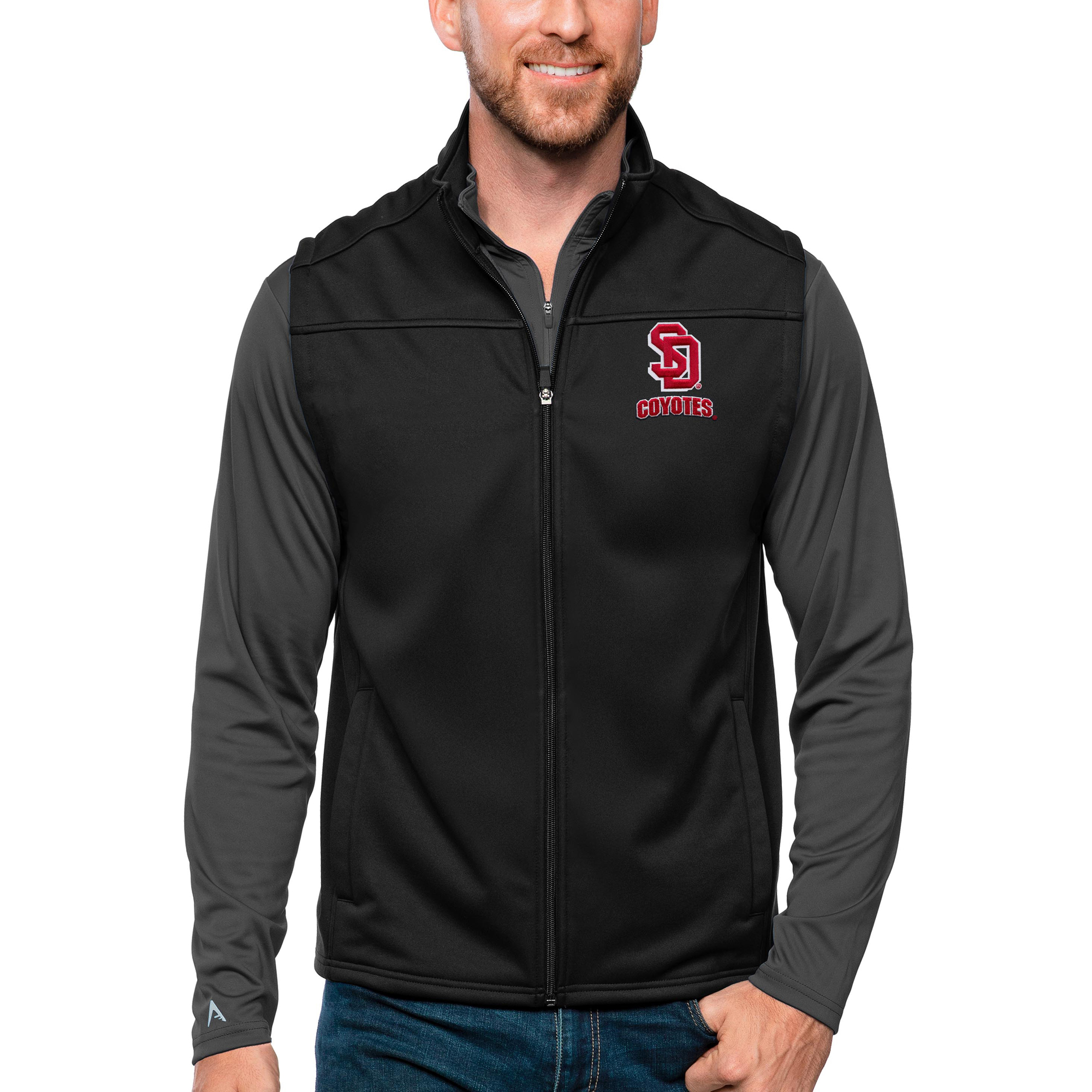 Men's Antigua Black South Dakota Coyotes Links Full-Zip Golf Vest
