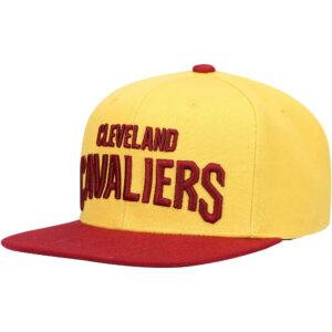 Men's Mitchell & Ness Gold Cleveland Cavaliers Core Basic Snapback Hat