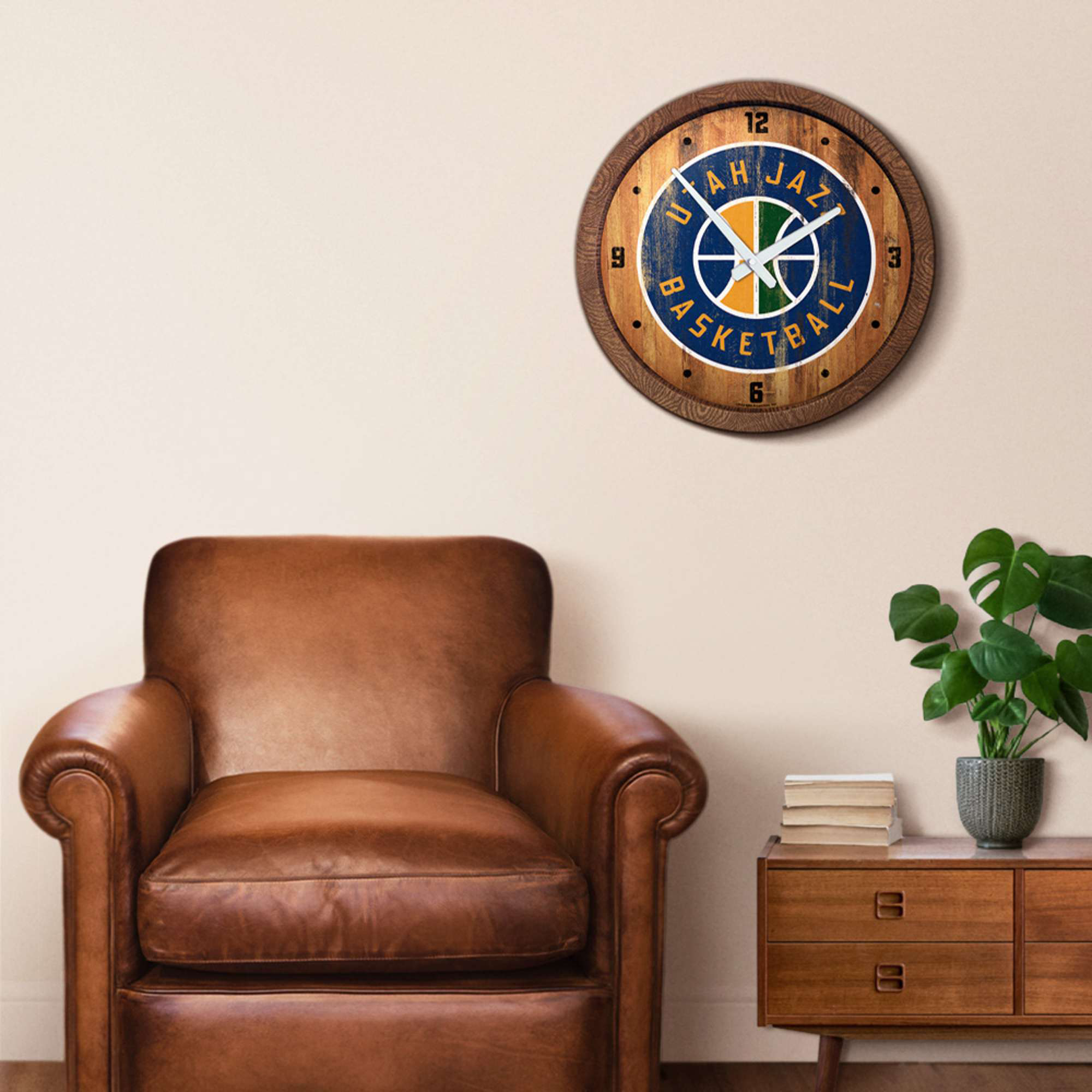 Utah Jazz 20.25" Faux Barrel Top Clock - Image 6