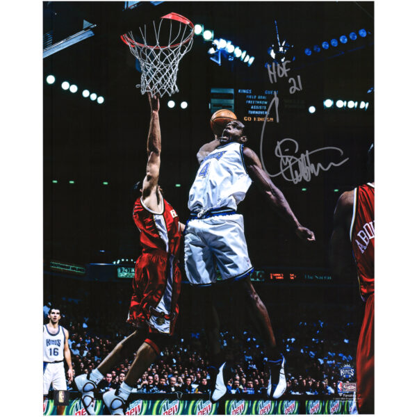 Chris Webber Sacramento Kings Autographed 16" x 20" Dunk vs. Hawks Photograph with "HOF 21" Inscription