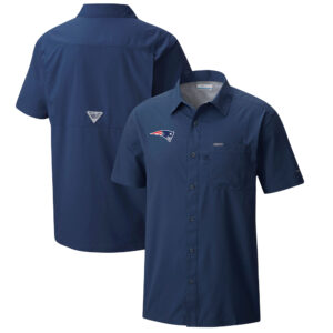 Men's Columbia  Navy New England Patriots Slack Tide Omni-Wick Button-Up Camp Shirt