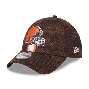 Men's New Era Brown Cleveland Browns 2024 Sideline 39THIRTY Flex Hat