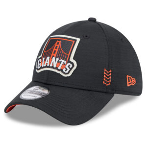 Men's New Era  Black San Francisco Giants 2024 Clubhouse 39THIRTY Flex Fit Hat