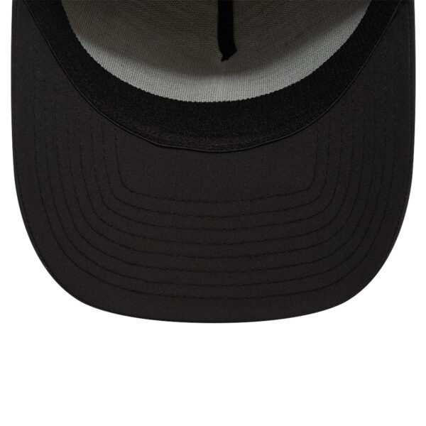 Men's New Era Black Manchester United Puff Print 39THIRTY A-Frame Flex Hat - Image 11