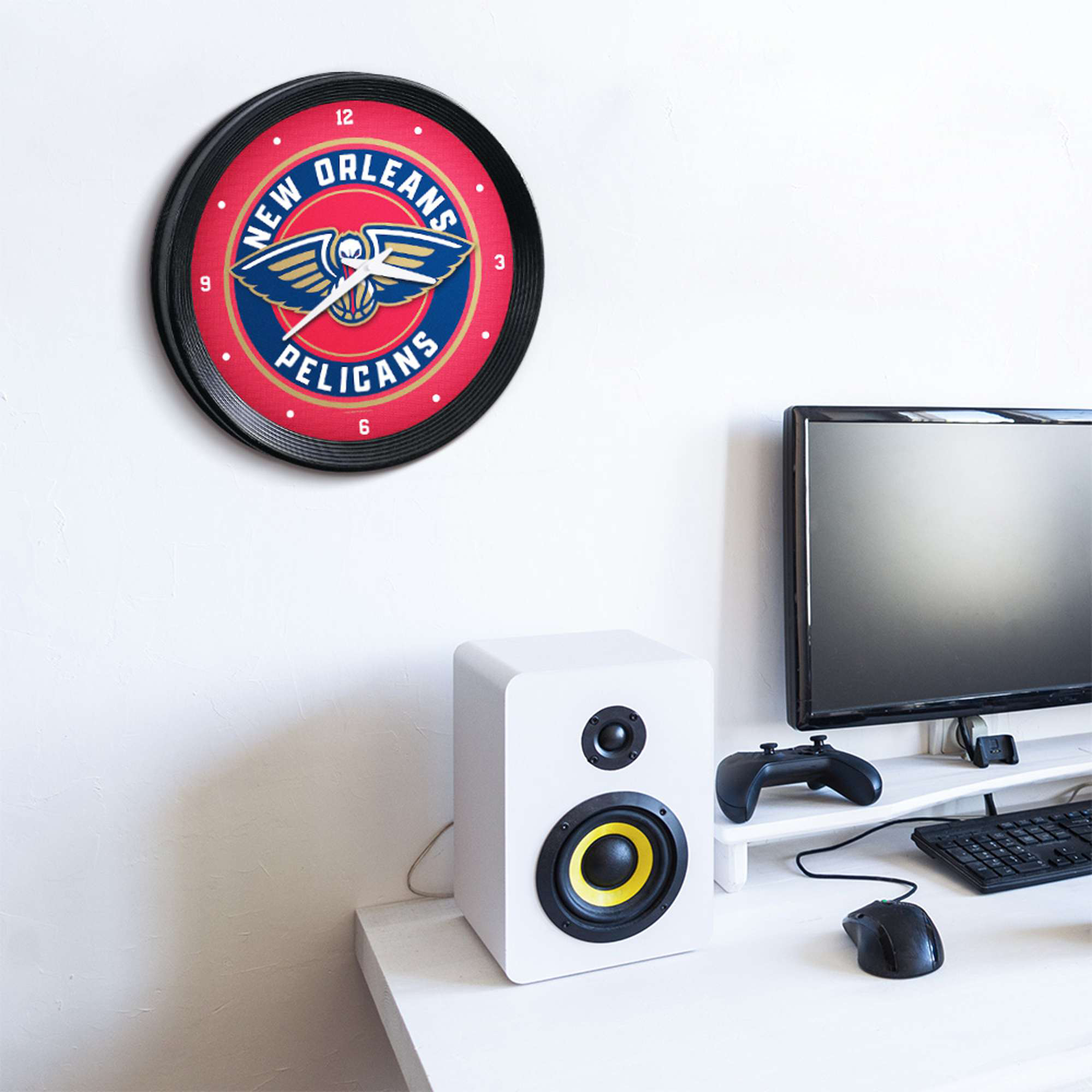 New Orleans Pelicans 15" Ribbed Frame Wall Clock - Image 6