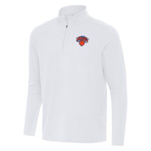 Men's Antigua White New York Knicks Intent Quarter-Zip Top