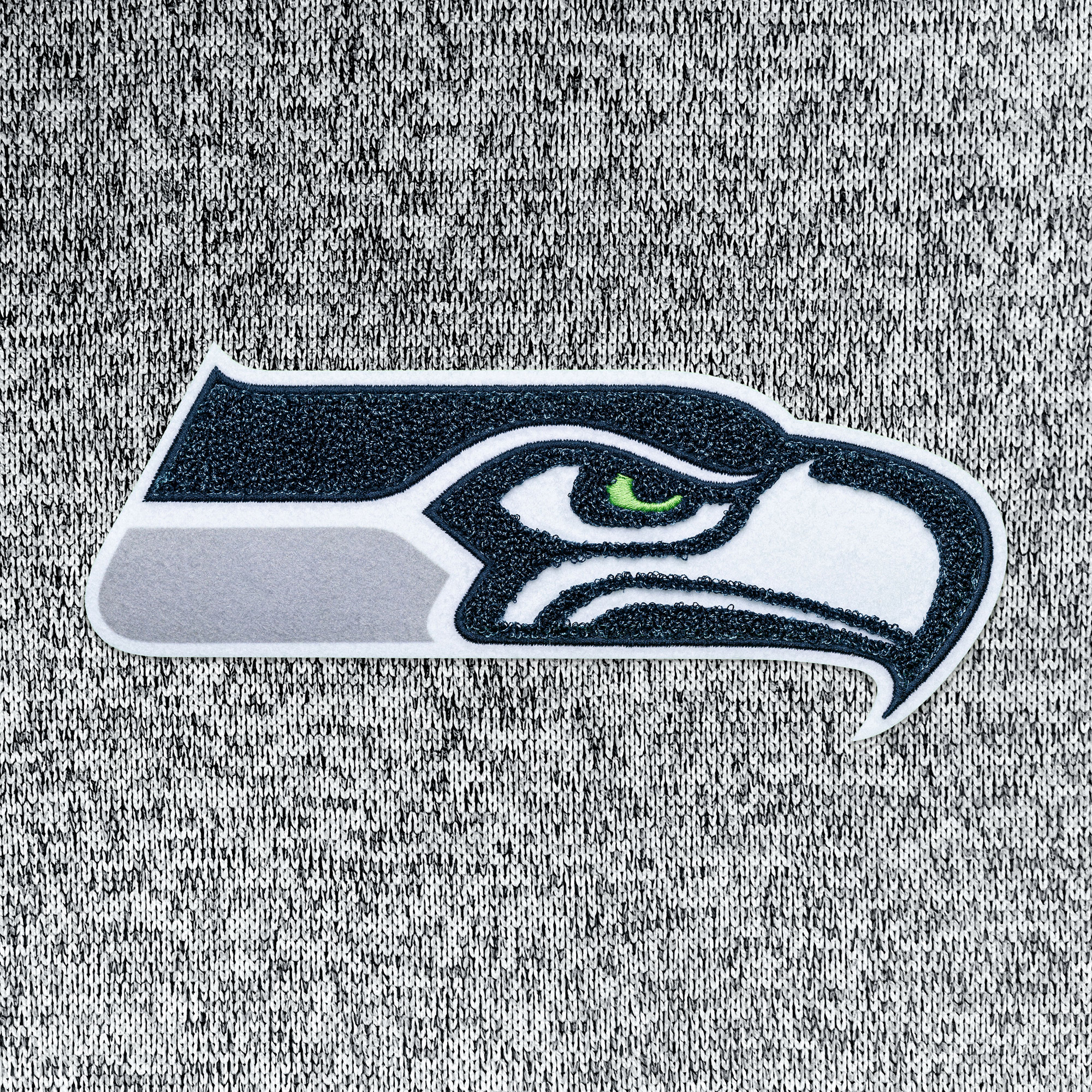 Men's Antigua Heathered Gray Seattle Seahawks Absolute Chenille Pullover Hoodie - Image 5