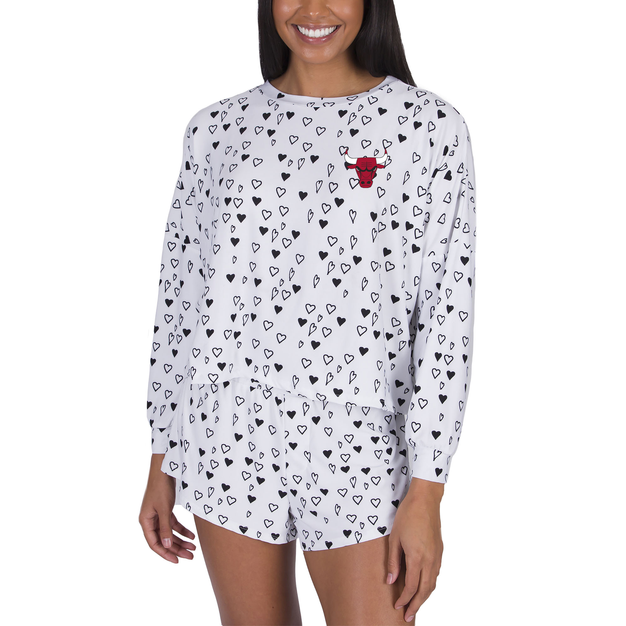 Women's Concepts Sport White Chicago Bulls Epiphany Long Sleeve Top & Shorts Set
