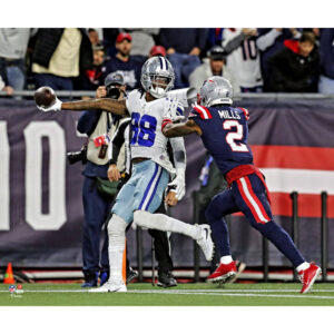 CeeDee Lamb Dallas Cowboys Unsigned Winning Touchdown Catch vs. Patriots Photograph