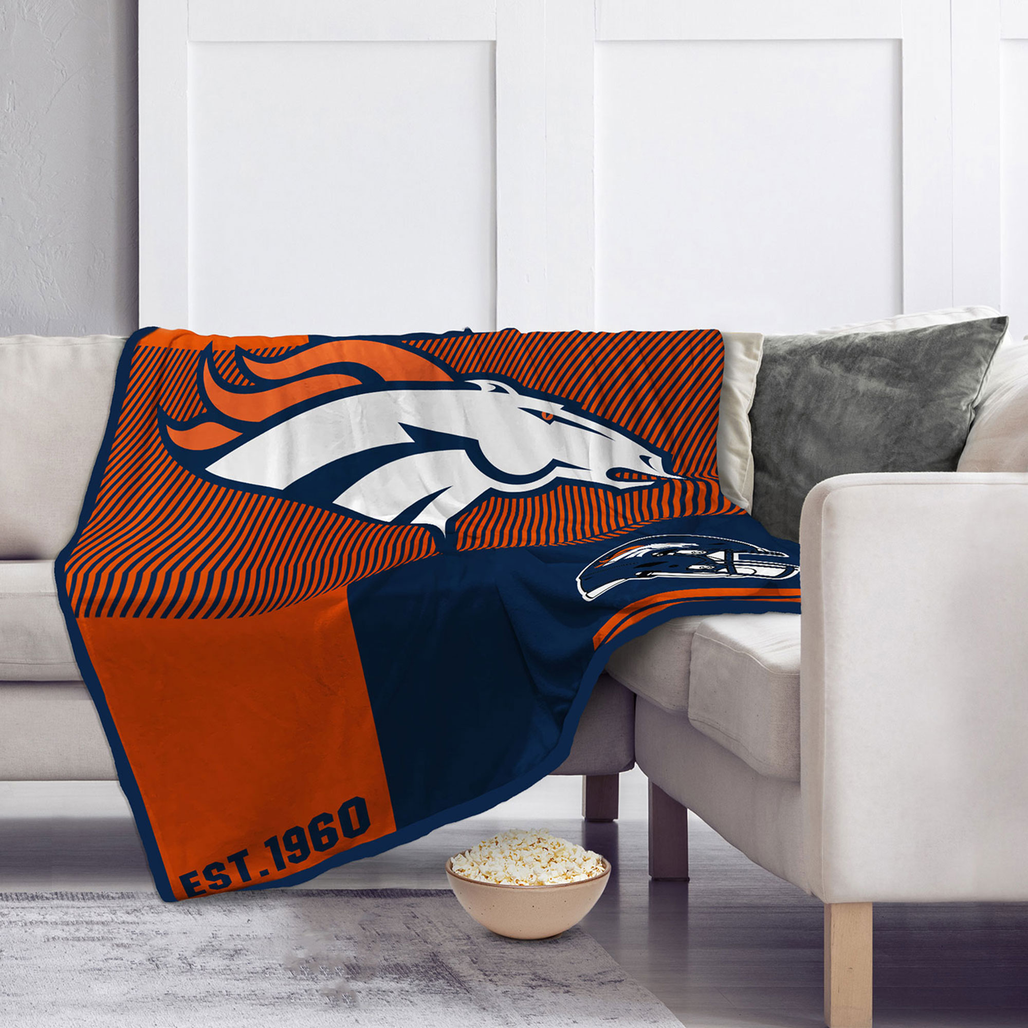 Pegasus Denver Broncos 60" x 80" Sherpa Throw Blanket - Image 8