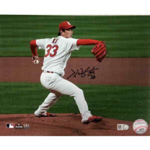 St. Louis Cardinals Kwang-hyun Kim Autographed Photo