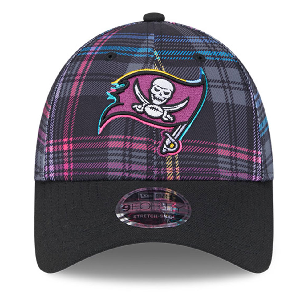 Men's New Era Black Tampa Bay Buccaneers 2024 NFL Crucial Catch Plaid 9FORTY Adjustable Hat - Image 8