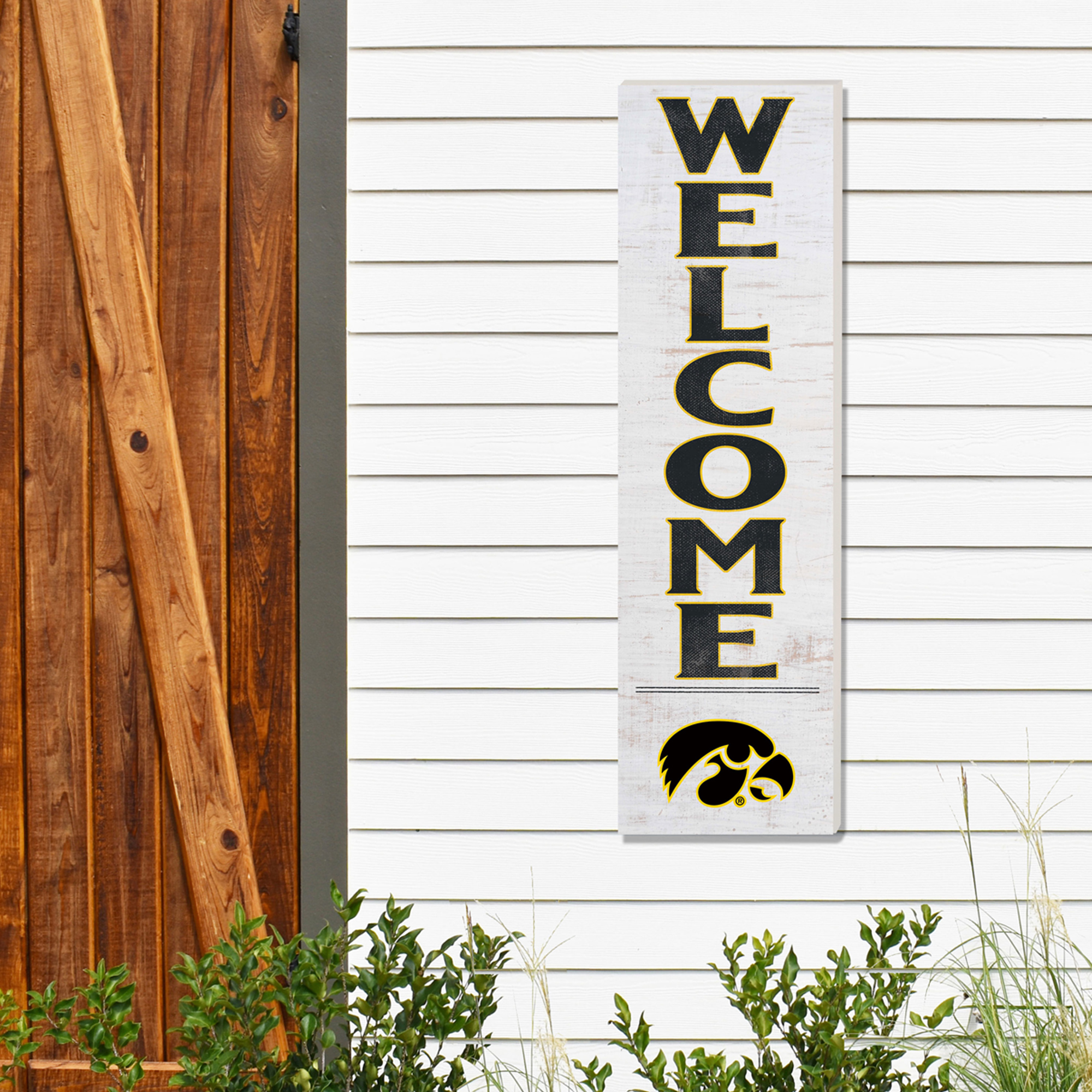 Iowa Hawkeyes 10'' x 35'' Indoor/Outdoor Welcome Sign - Image 6