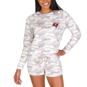 Women's Concepts Sport Camo Tampa Bay Buccaneers Encounter Long Sleeve Top & Short Set