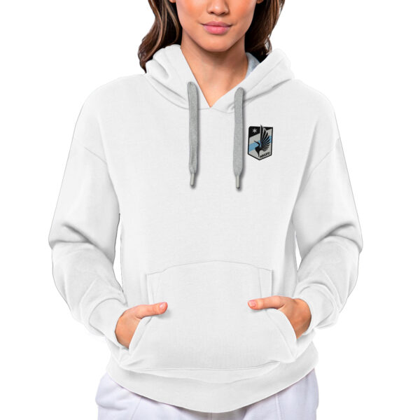 Women's Antigua White Minnesota United FC Team Logo Victory Pullover Hoodie