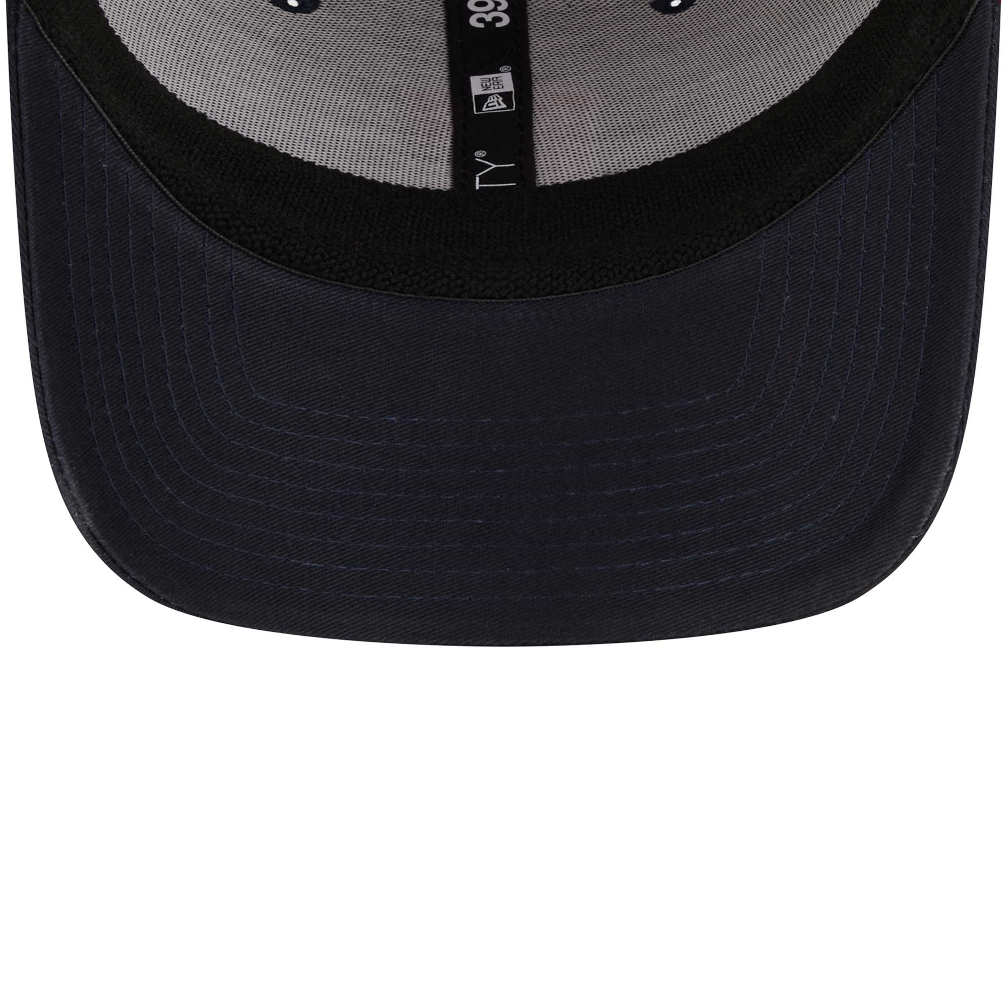 Men's New Era Navy Cleveland Guardians Team Neo 39THIRTY Flex Hat - Image 6