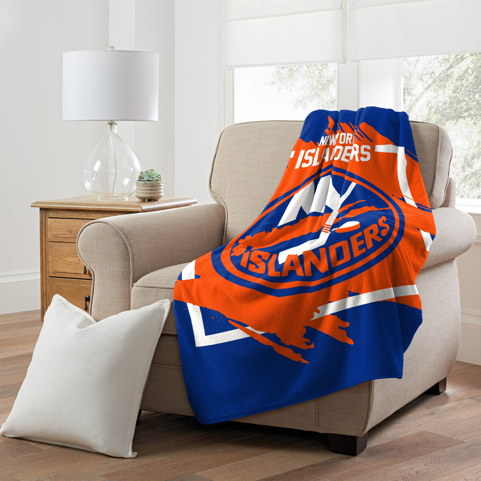 The Northwest Group Nashville Predators 46" x 60" Dimensional Micro Raschel Plush Throw Blanket - Image 11