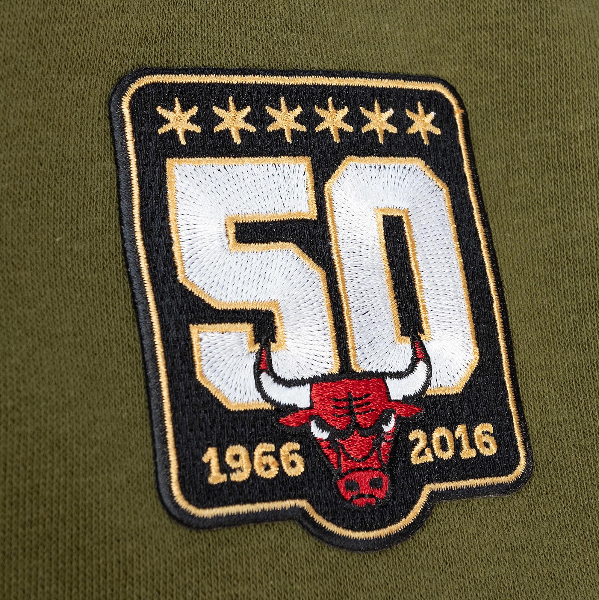 Men's Mitchell & Ness Olive Chicago Bulls Hardwood Classics Script Flight Pullover Hoodie - Image 5